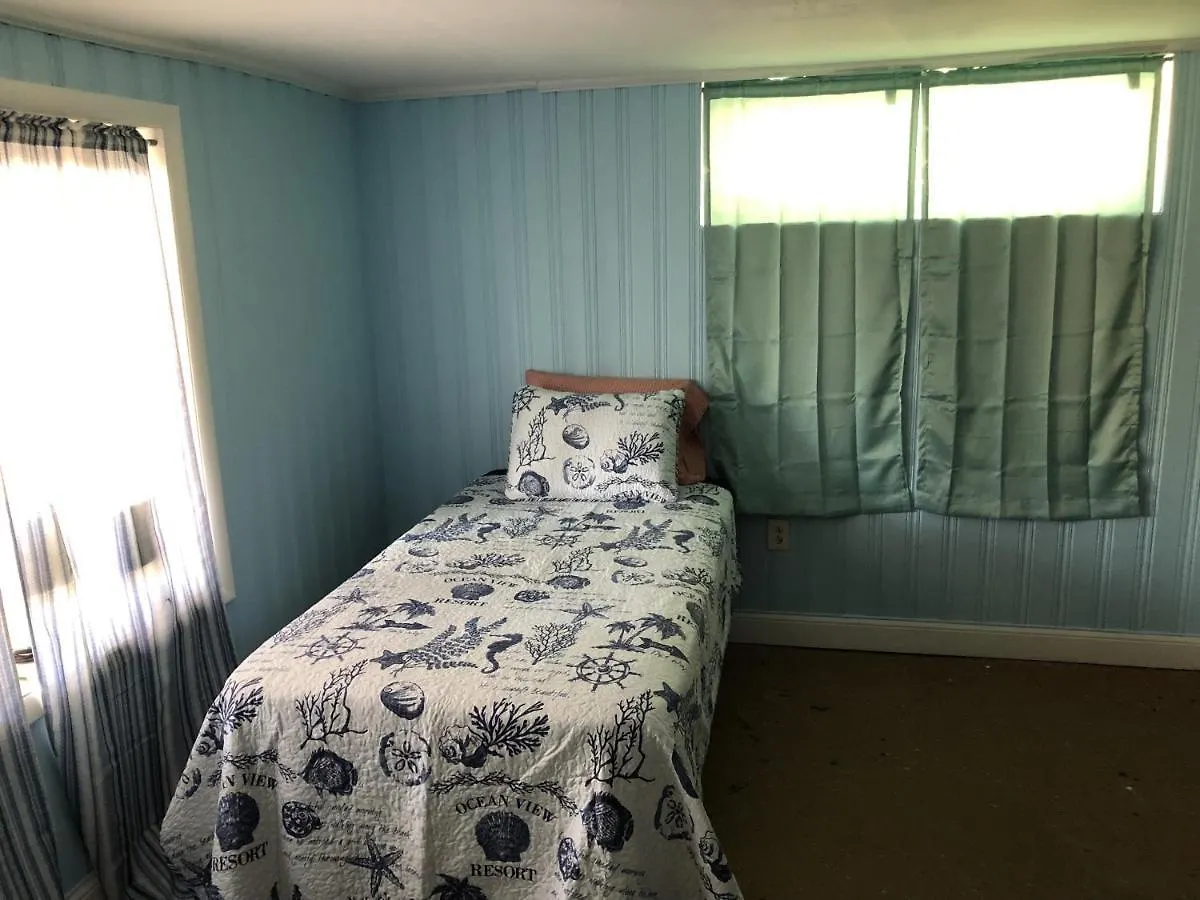 Holiday home Beach Front On The Bay In Our Rustic, Pet Friendly Cottage Home North Camellia Acres United States