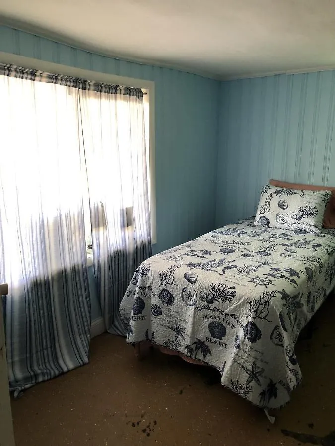 Beach Front On The Bay In Our Rustic, Pet Friendly Cottage Home North Camellia Acres 0*,  United States